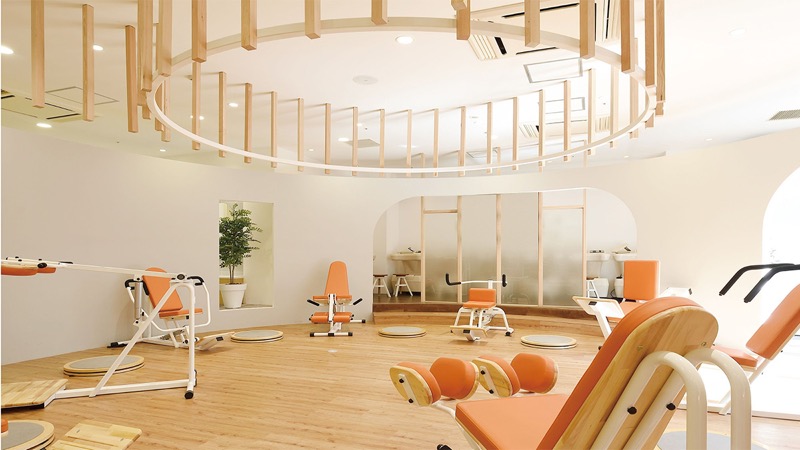 セミパーソナルジムとは思えないカフェのような女性らしいインテリアも人気！